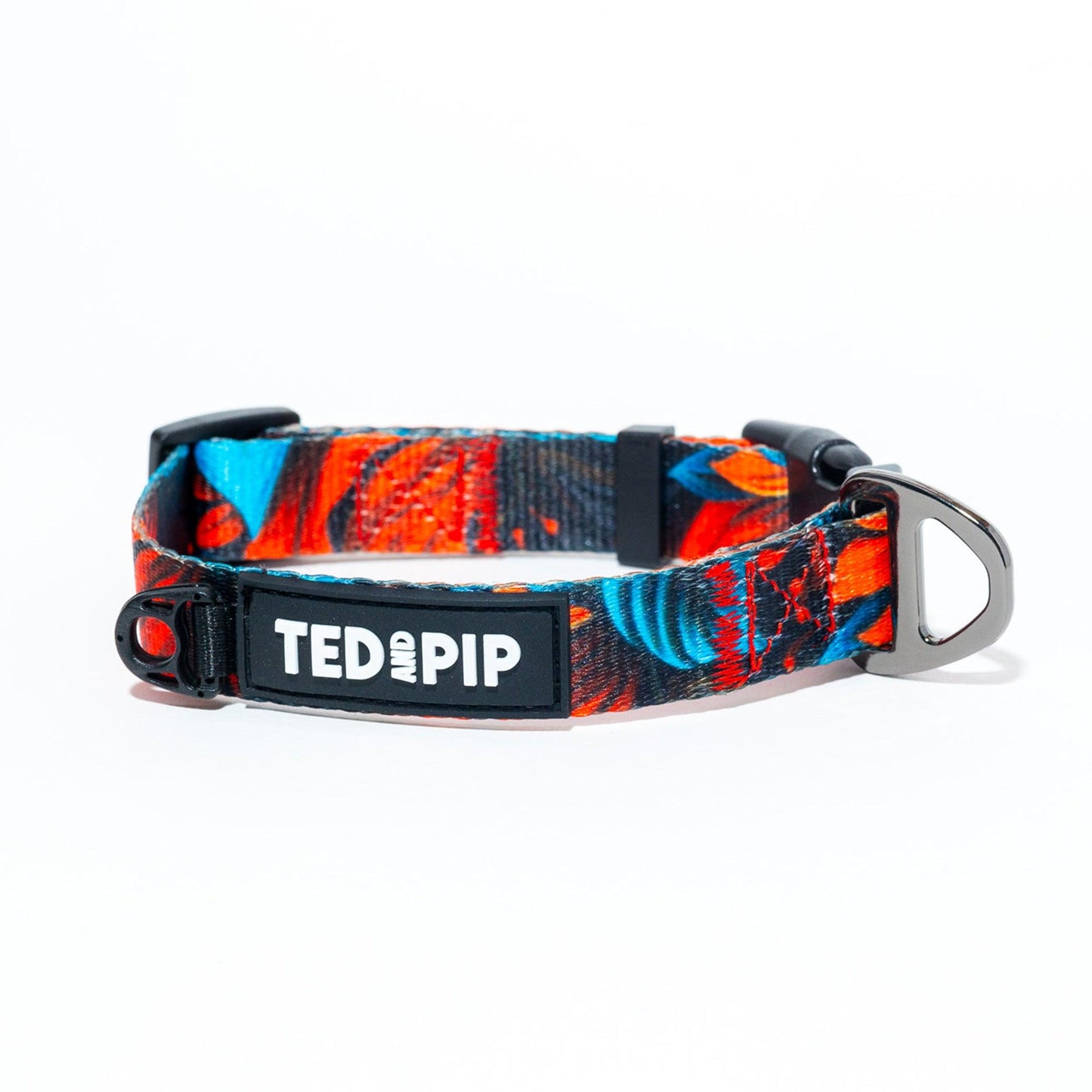 Scarlet Lily - Stylish Dog Collar - Ted & Pip - Stylish Premium Dogwear
