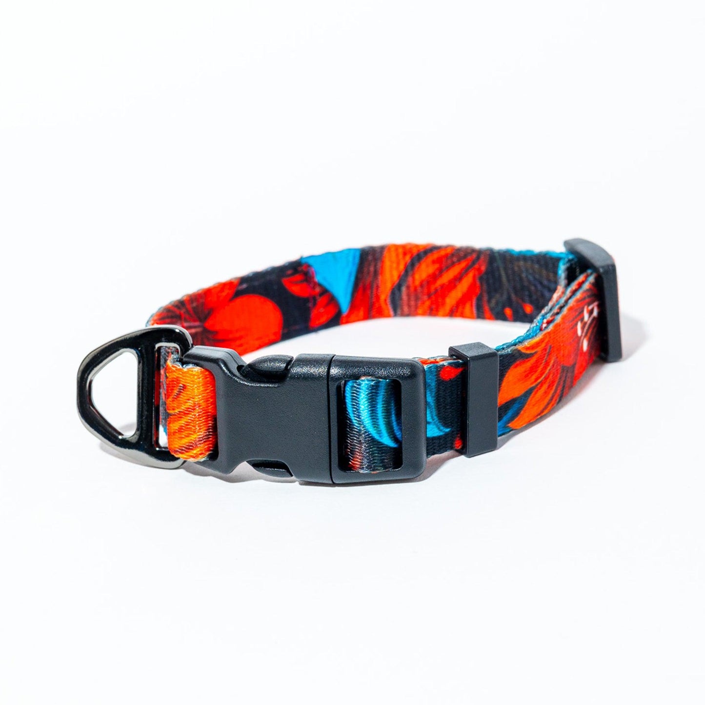 Scarlet Lily - Stylish Dog Collar - Ted & Pip - Stylish Premium Dogwear